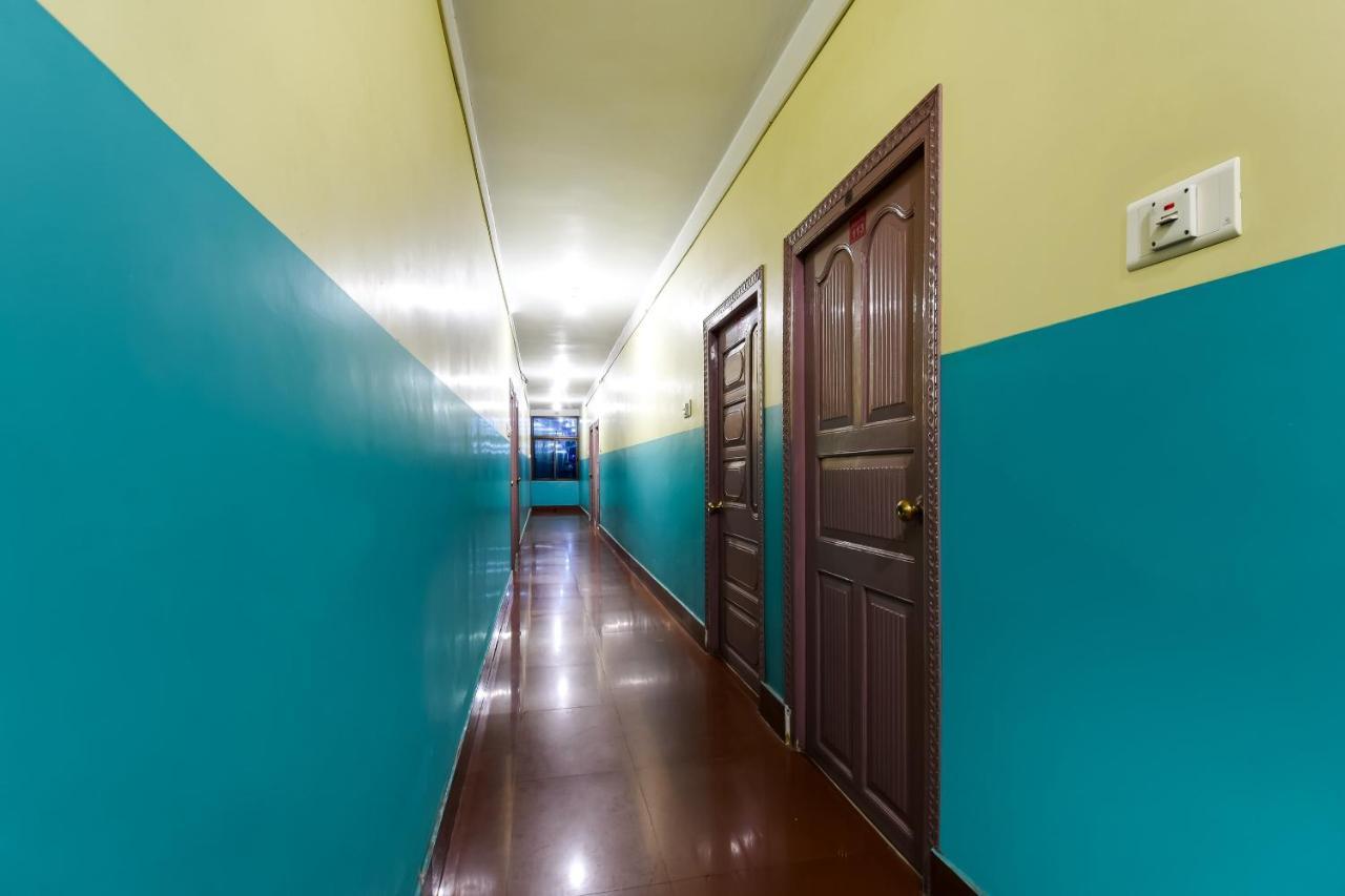 Oyo 44160 Hotel Sahana Jangipur Экстерьер фото