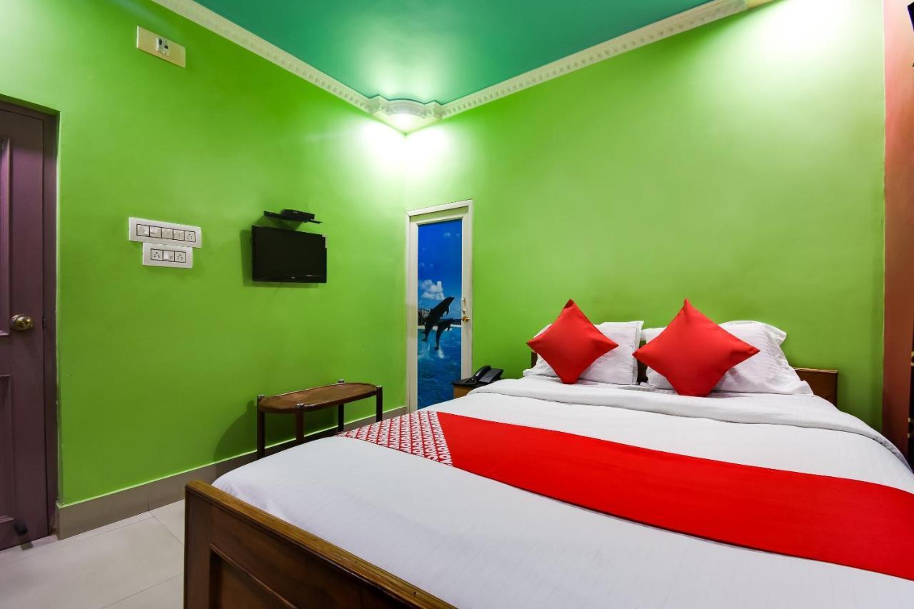 Oyo 44160 Hotel Sahana Jangipur Экстерьер фото